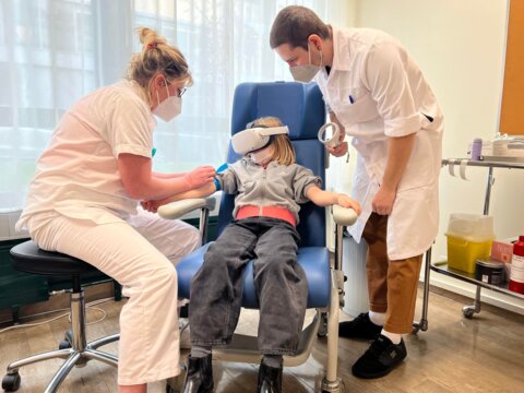 La réalité virtuelle facilite les sérologies pour les enfants